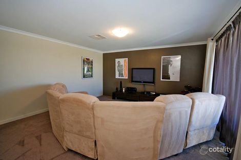 Property photo of 11 Coolidge Gardens Tapping WA 6065