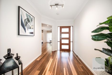 Property photo of 12 Cronulla Way Taylors Hill VIC 3037