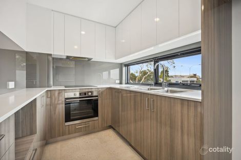Property photo of 14/1 Davenport Road Booragoon WA 6154
