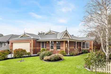 Property photo of 10 Cavill Close Langwarrin VIC 3910