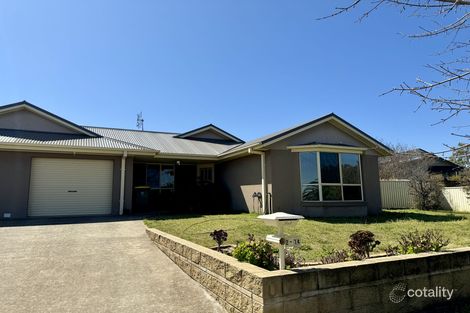 Property photo of 2/14 O'Brien Street Grenfell NSW 2810