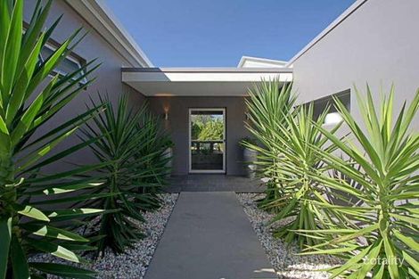 Property photo of 32 Red Bean Close Suffolk Park NSW 2481