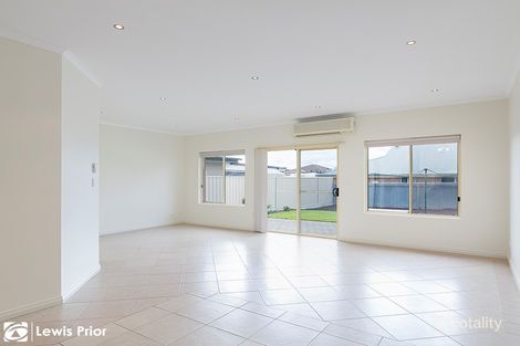 17a Scott Ave, Clovelly Park, SA 5042