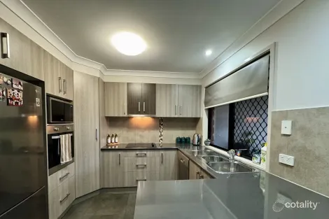 Property photo of 2/8-10 Lambert Drive Moranbah QLD 4744