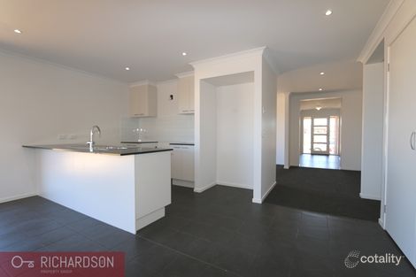 Property photo of 10 Padova Avenue Werribee VIC 3030