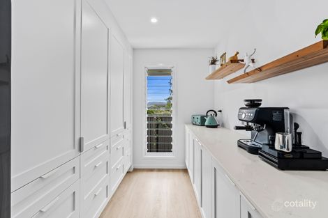 Property photo of 10 Lillian Crescent Ashmore QLD 4214