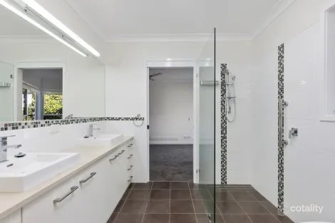 Property photo of 2/2 Kelsall Court Rangeville QLD 4350