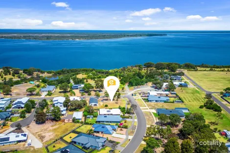 34 Plateau Ave, Metung, VIC 3904