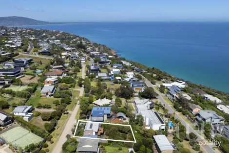 Property photo of 13 Raymond Street Mount Martha VIC 3934