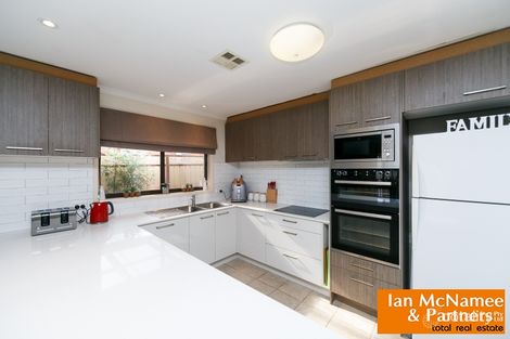 Property photo of 20 Parkview Crescent Jerrabomberra NSW 2619