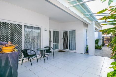 Property photo of 2/64 Castile Crescent Edens Landing QLD 4207