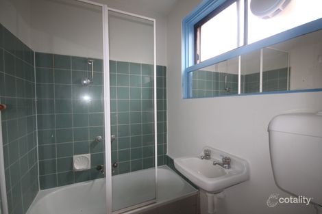 Property photo of 4/72 King William Street Reservoir VIC 3073
