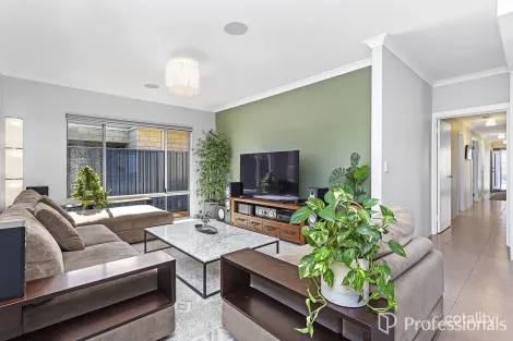 Property photo of 8 Popolo Place Pearsall WA 6065