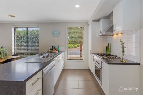 Property photo of 7/4-6 Greenview Circuit Epsom VIC 3551