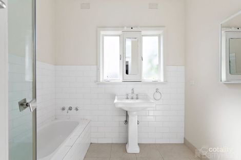 Property photo of 19 Leopold Street Burwood VIC 3125