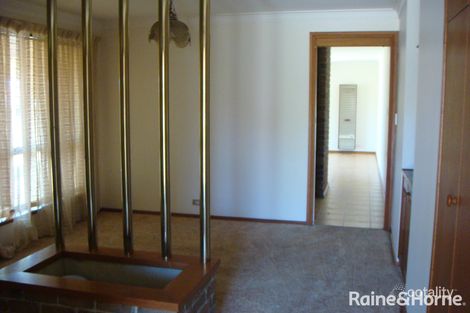Property photo of 42 Neeangarra Crescent Hallett Cove SA 5158