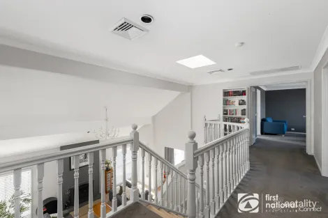 Property photo of 8 Killarney Court McGraths Hill NSW 2756