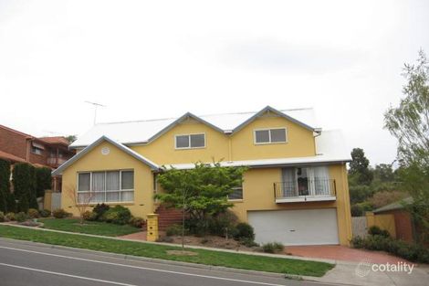 Property photo of 30 Avebury Drive Berwick VIC 3806