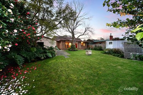 Property photo of 2 Vera Street Bentleigh East VIC 3165
