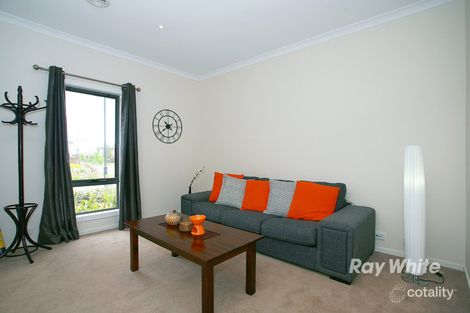 Property photo of 2 Dalray Street Sandhurst VIC 3977