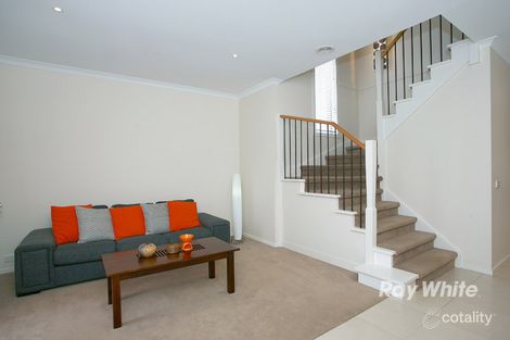 Property photo of 2 Dalray Street Sandhurst VIC 3977