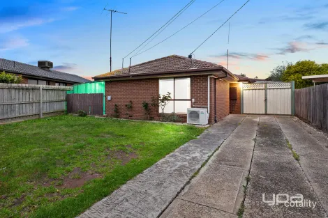14 MICA CT, KINGS PARK, VIC 3021