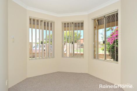 Property photo of 33 Vila Do Porto Crescent Secret Harbour WA 6173