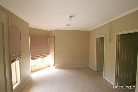 Property photo of 82 The Old Stock Run Sunbury VIC 3429
