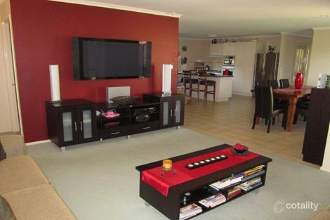 Property photo of 7 Wareham Court Hillside VIC 3037