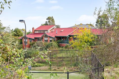 7 Mount View Rd, Wandong, VIC 3758