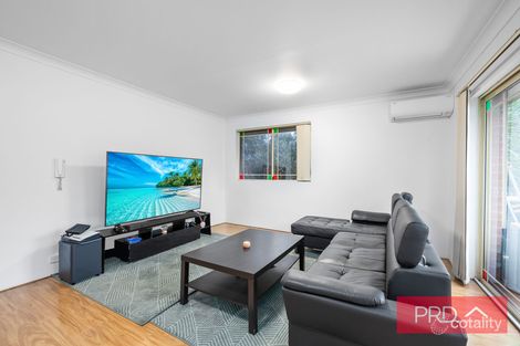 Property photo of 10/6 Mead Drive Chipping Norton NSW 2170