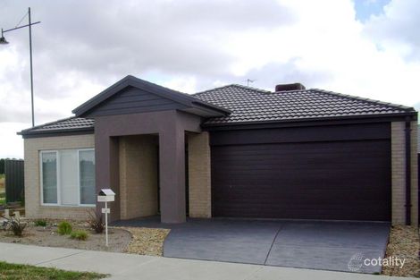 Property photo of 2 Buckthorn Drive Cranbourne North VIC 3977