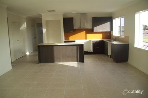 Property photo of 2 Buckthorn Drive Cranbourne North VIC 3977