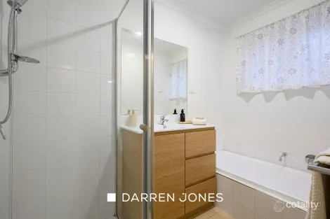 Property photo of 1/7 McDowell Street Greensborough VIC 3088