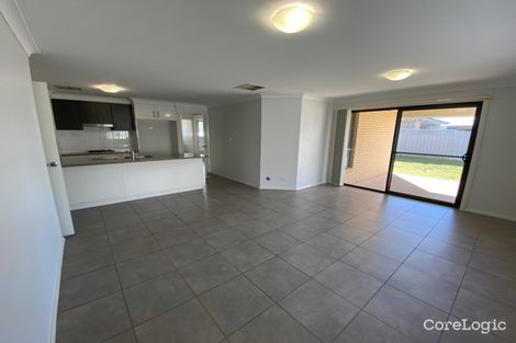 Property photo of 21 Sherrard Crescent Dubbo NSW 2830