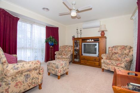 Property photo of 16 Vista Close Gisborne VIC 3437
