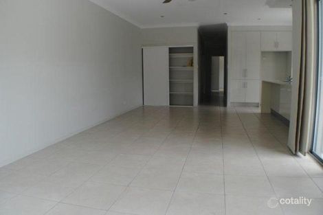 Property photo of 6/3 Carmichael Close Coolangatta QLD 4225