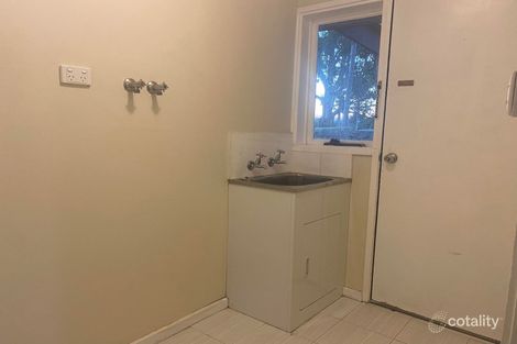 Property photo of 14 Carluke Close Berwick VIC 3806
