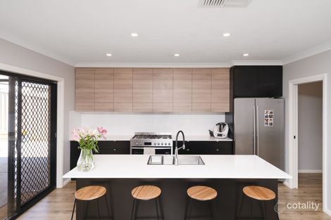 Property photo of 13 Sturrock Drive Boorooma NSW 2650