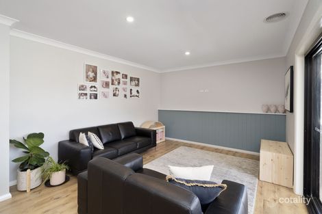 Property photo of 13 Sturrock Drive Boorooma NSW 2650