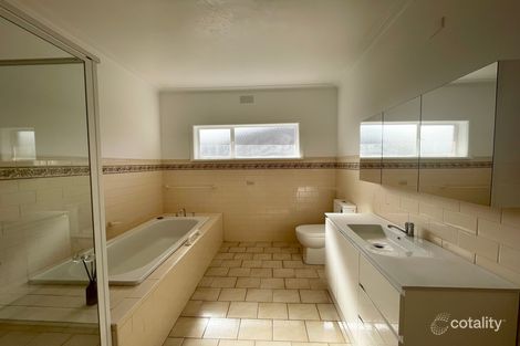 Property photo of 2 Merritt Court Altona VIC 3018