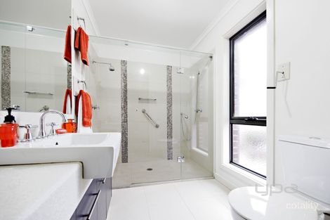 Property photo of 5 Wills Terrace Burnside Heights VIC 3023