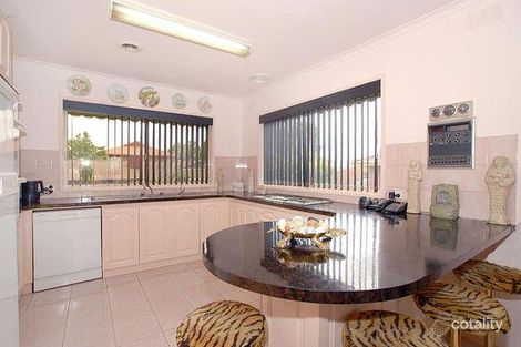 Property photo of 61 Remington Drive Glen Waverley VIC 3150