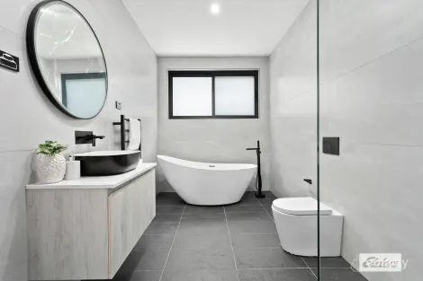 Property photo of 136C Holt Road Taren Point NSW 2229