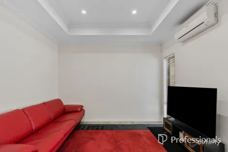 Property photo of 31B Stedham Way Balga WA 6061