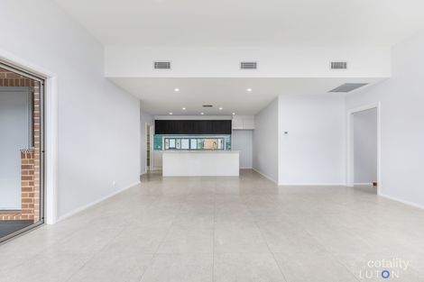 Property photo of 10 Fairbrother Street Strathnairn ACT 2615