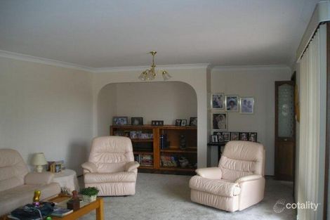Property photo of 8 Elbe Place Kearns NSW 2558