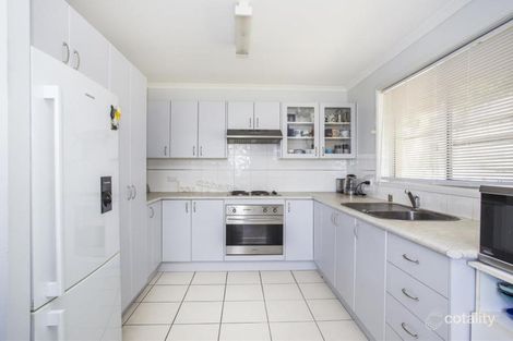 Property photo of 32 Berrima Parade Surfside NSW 2536