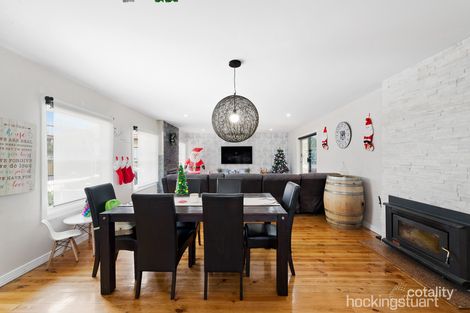 Property photo of 253 Dowling Street Wendouree VIC 3355