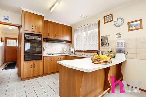 Property photo of 3 Seymour Close Grovedale VIC 3216